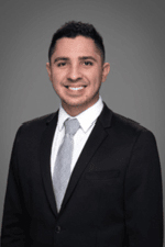 richard-nieves-santiago-nephro-fellow-first-year_150x225.jpg